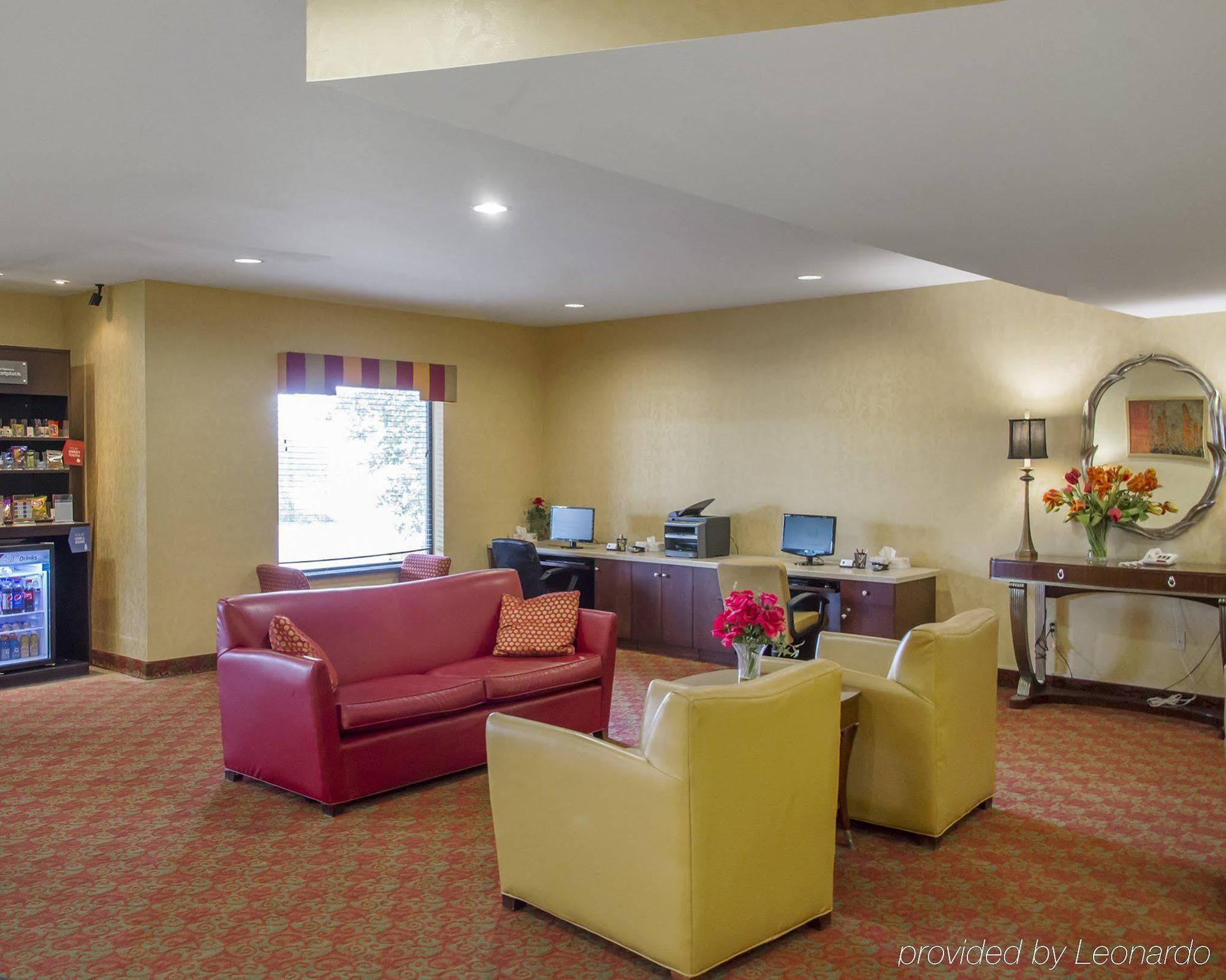 Comfort Suites Dayton-Wright Patterson Exterior photo